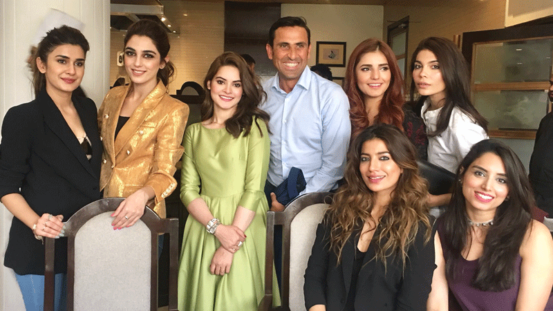 Younis Khan with celebs