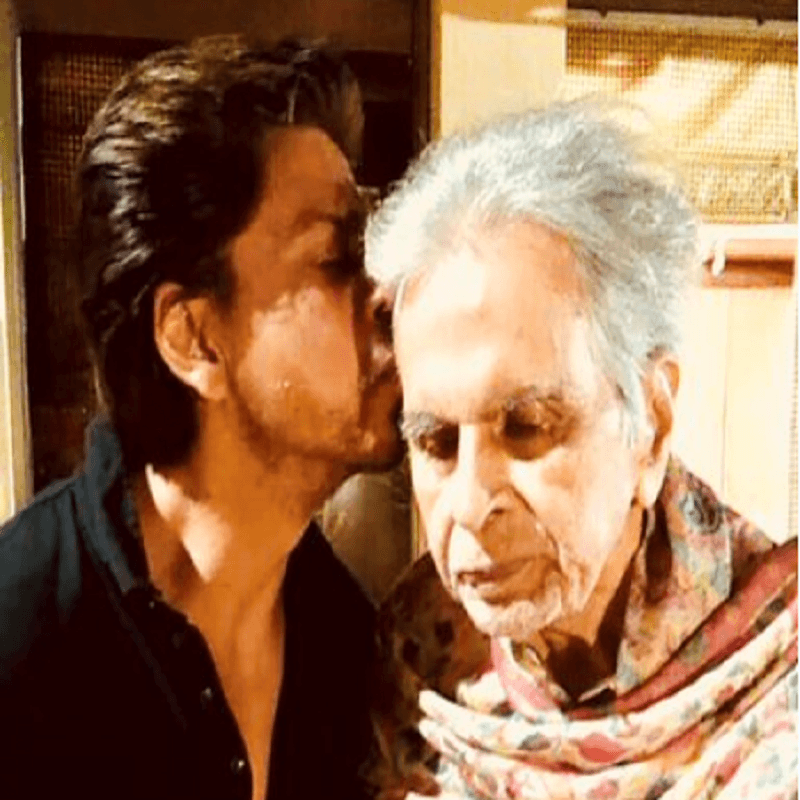 SRK visits Dilip Kumar