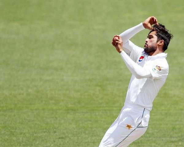 When is the right time to rest Mohammad Amir?