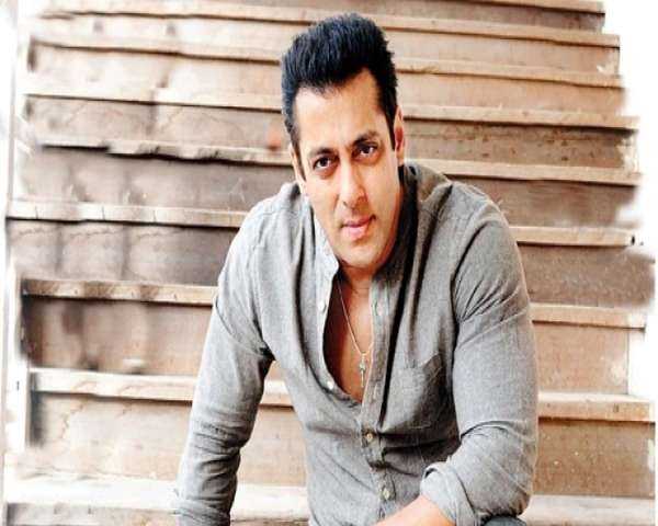 Hindu Nationalist’s associate offers reward to thrash Salman Khan