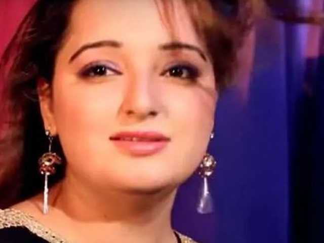 Pakistani Pushto singer, Reshma reportedly murdered by husband