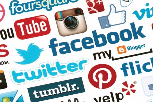 PTI Government To Launch Regulatory Body For Social Media?