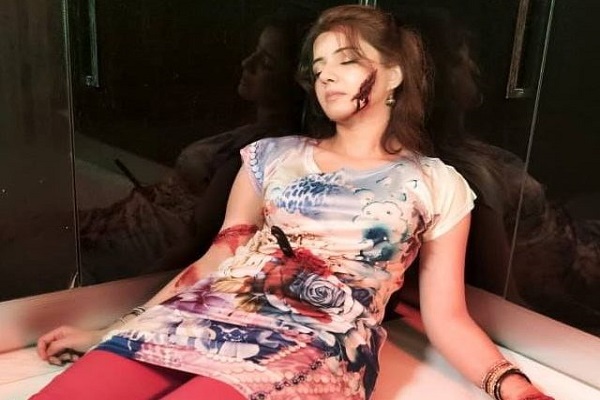 Twitter Reacts To Rabi Pirzada S Controversial Picture Oyeyeah