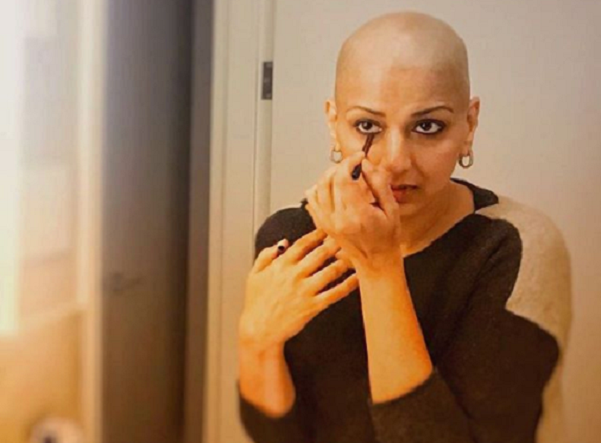 Sonali Bendre pens down heartwarming letter to encourage cancer patients sharing her ordeal