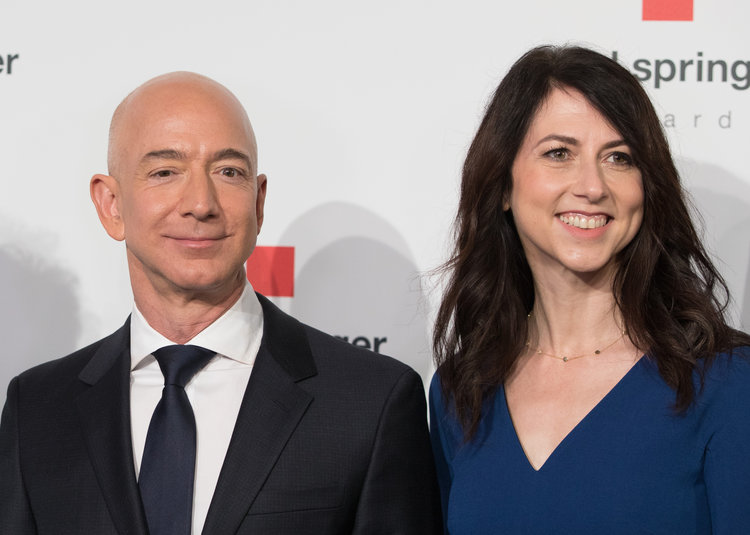 $137 bn at stake: Billionaire Amazon founder Jeff Bezos & wife divorcing