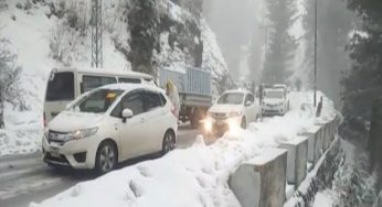 Army and PAF teams rescue stranded tourists in Nathia Gali