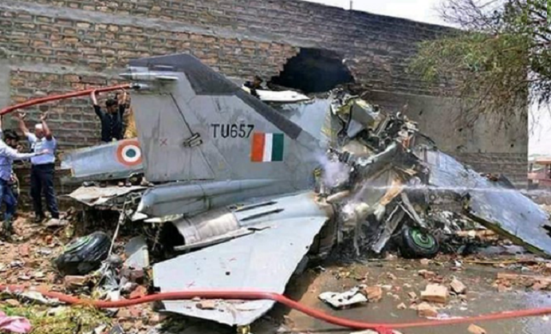 Two Indian Planes Shot Down In Pakistani Territory By PAF