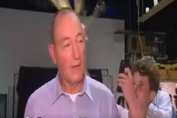 Young boy throws egg at Australian Senator Fraser Anning after anti-Muslim Christchurch attack comments
