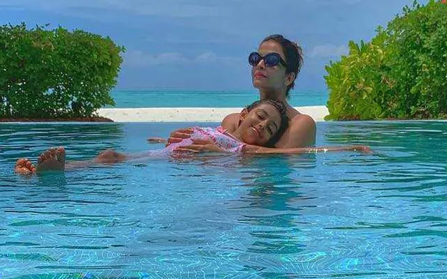 Abhishek Bachchan shares vacation picture of Aishwarya and daughter Aaradhya