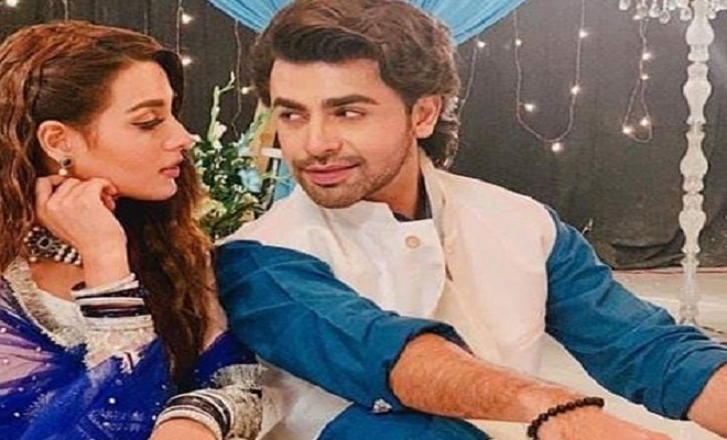 Farhan Saeed woos once again with the Suno Chanda 2 OST