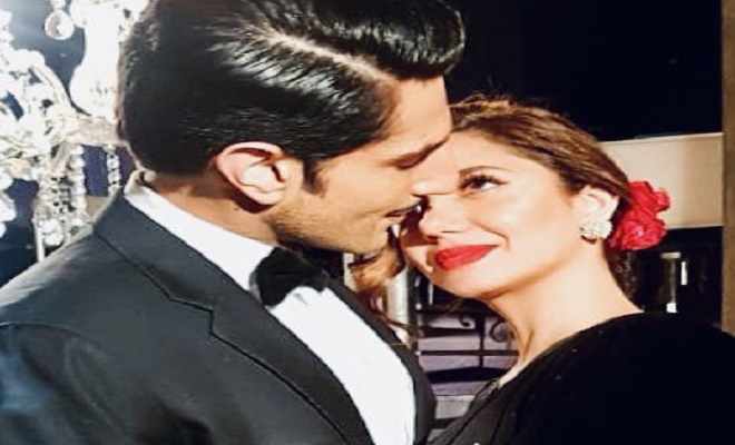 Bilal Ashraf and Mahira Khan’s latest still from Superstar will steal your heart