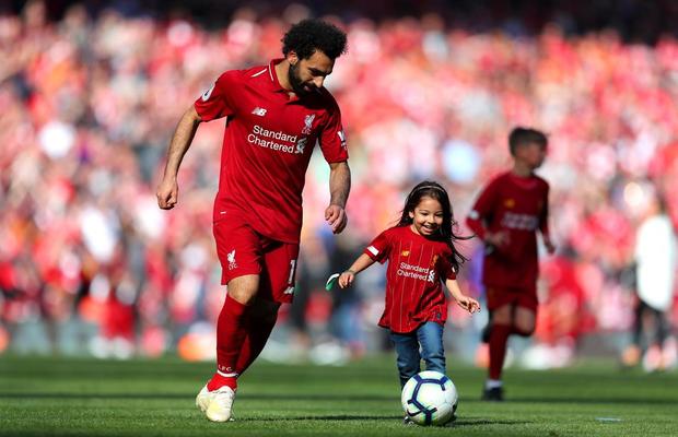 Premier League: Mohamed Salah’s daughter cheers up Liverpool crowd