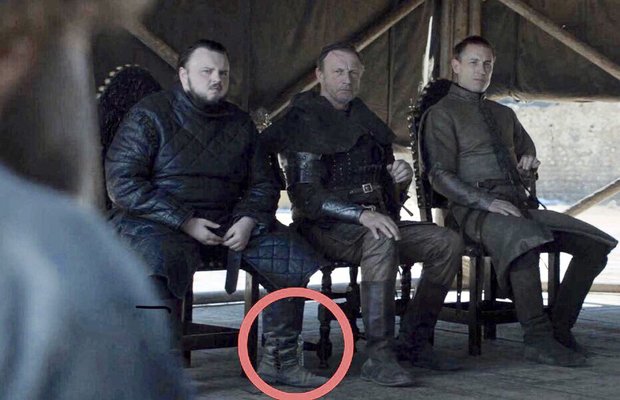 Game of Thrones Last Episode: Someone left a plastic water bottle in Kings Landing!