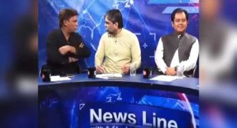 PTI leader Masroor Siyal assaults President Karachi Press Club Imtiaz Khan Faran during a live TV talk show