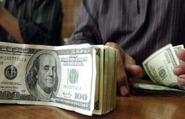 Dollar hits record high at Rs157 in interbank market