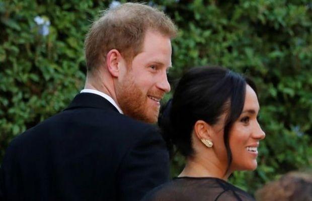 Meghan Markle Wore Cheap £5 Earrings at a Friend’s Wedding, Royal Family Embarrased