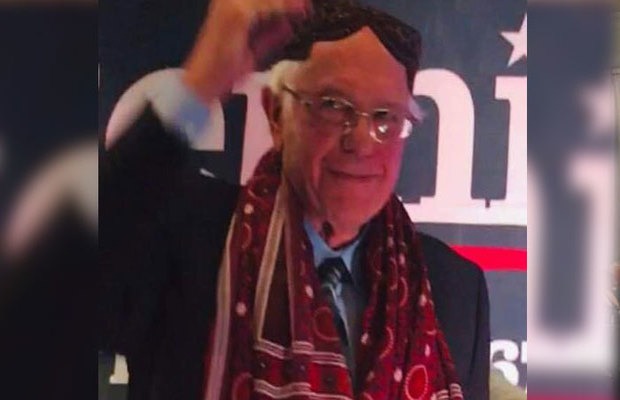 Bernie-Sanders-Dons-a-Sindhi-Ajrak