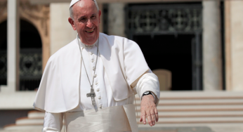 Pope Francis urges everyone to change lifestyle to save planet Earth