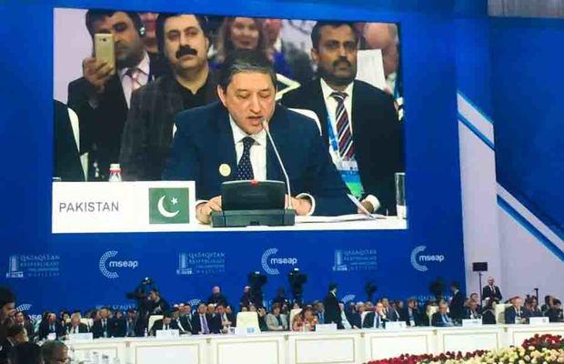 Saleem Mandviwalla highlights Kashmir Issue at the Euroasia conference