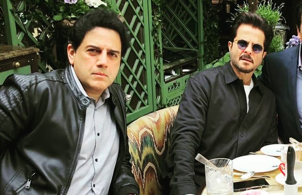 Zoheb Hassan Shows Art has No Borders, Meets Old Time Friend Anil Kapoor in London