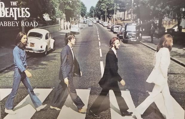 Beatles Classic Abbey Road Tops UK Music Chart After 50 Years