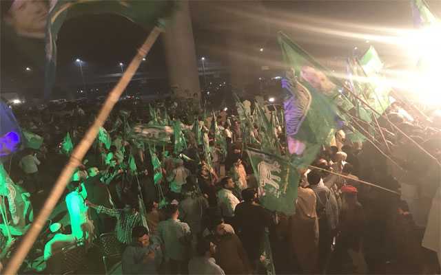 Azadi March Day 3 - Protesters march towards Lahore