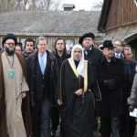 Muslims, Jews prayer at site of Auschwitz concentration camp goes viral