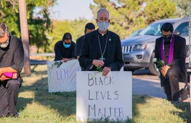 El Paso Bishop in protest