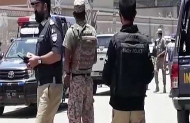 Karachi: One killed, six wounded in hand grenade attack near Ehsaas Programme centre in Liaqatabad