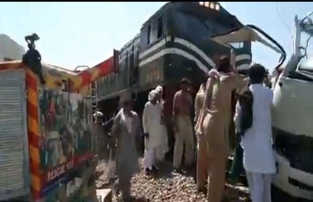 19 dead, scores injured as a train collides with passenger coaster near Sheikhupura