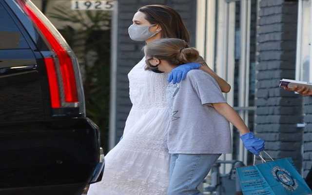 Angelina Jolie spotted with daughter Vivienne in Los Angeles