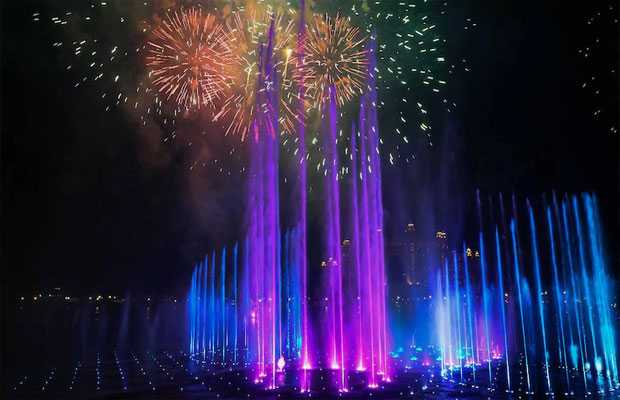 Dubai unveils world’s largest fountain, sets record