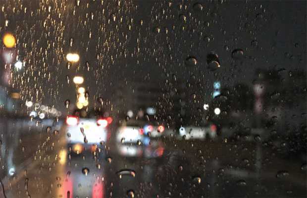 Karachi likely to receive light rain showers on Sunday, Met Office predicts