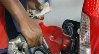 Petrol price will remain unchanged for October in Pakistan