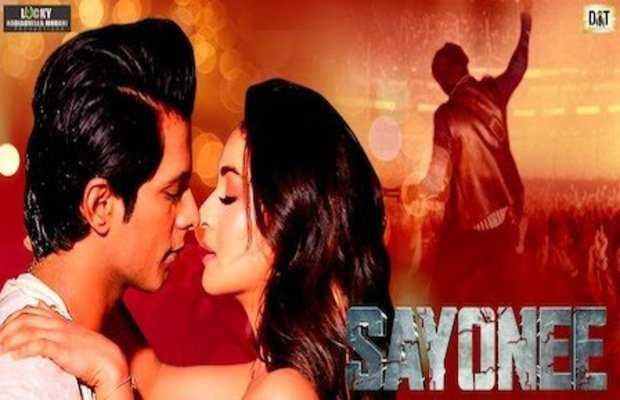 Bollywood massacre Junoon's 'Sayonee