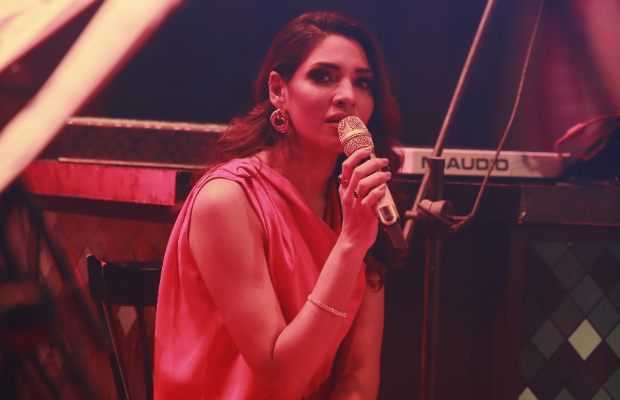 Zhalay Sarhadi singing career