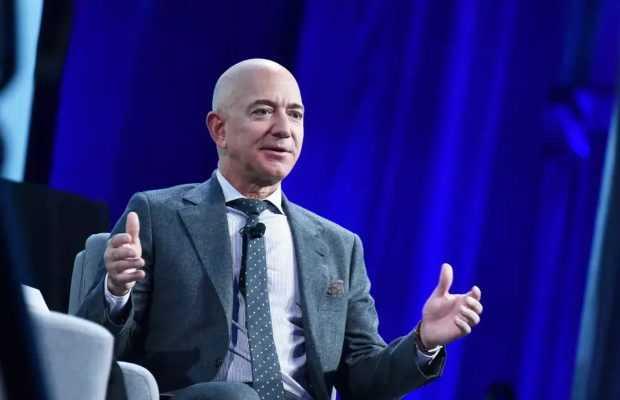 Jeff Bezos to Step Down