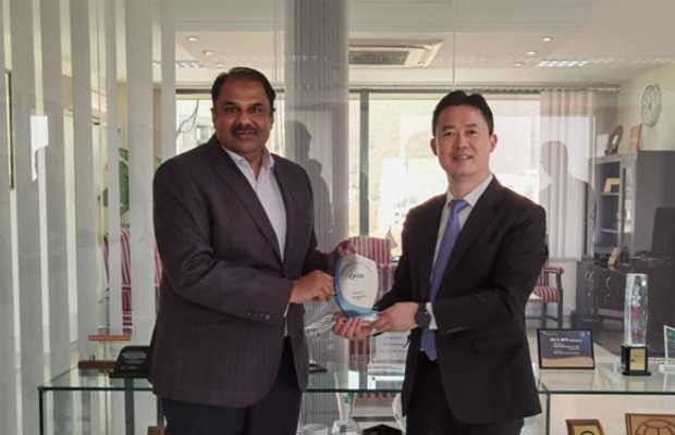 President Huawei Middle East Region Charles Yang calls on PTA Chairman