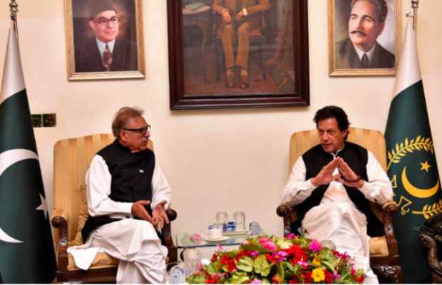 President Alvi, PM Imran Khan urge nation to strictly observe anti-COVID precautions during Eid