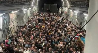 Evacuations resume in Afghanistan after hundreds flee Kabul on USAF jet