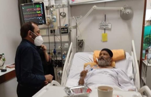 Umer Sharif still in critical condition