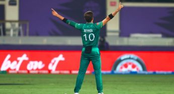 #PakvsIndia: Rapid wickets by Shaheen Afridi leave fans having early celebrations