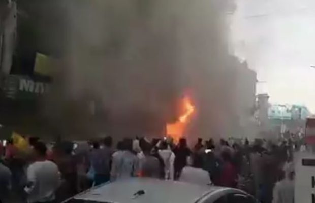 Fire erupts in Karachi’s Cooperative Market