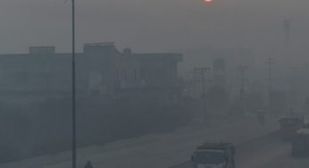 Schools, offices to remain shut thrice a week in Lahore as smog worsens