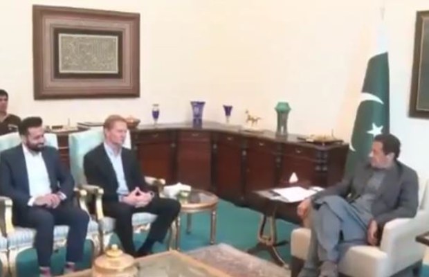 Group CEO of Daraz calls on PM Imran Khan