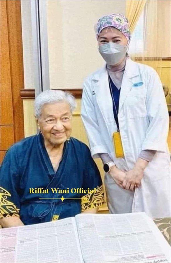 Mahathir in hospital 