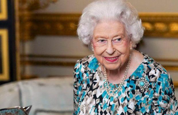 Queen tests positive for COVID