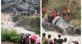 Watch: Brave people of Dir rescue drowning passengers after 4 hours of operation