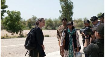 Angelina Jolie arrives in flood-ravaged Pakistan