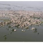 High-level flood in Sukkur Barrage; Dadu besieged by water